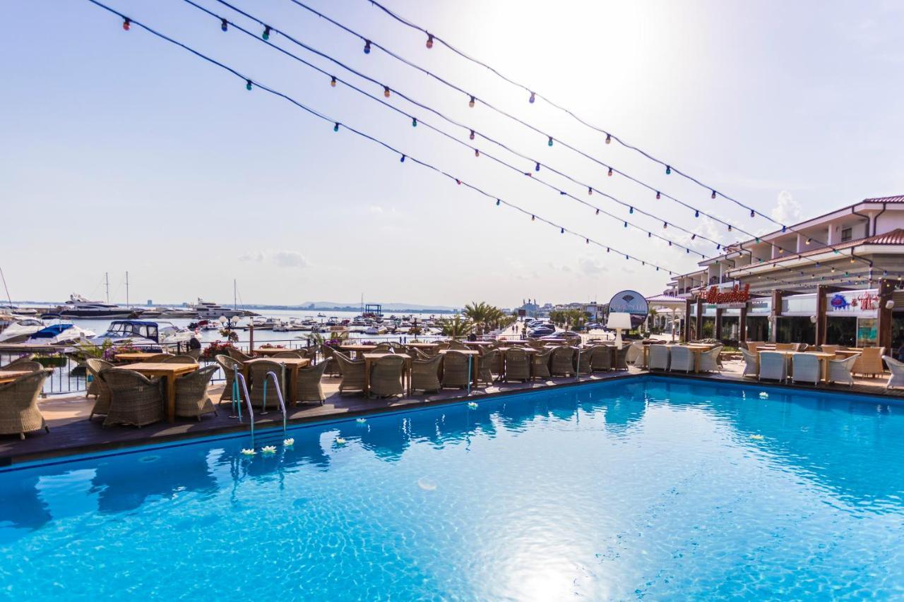 Hotel Palace Marina Dinevi Sveti Vlas Exterior foto