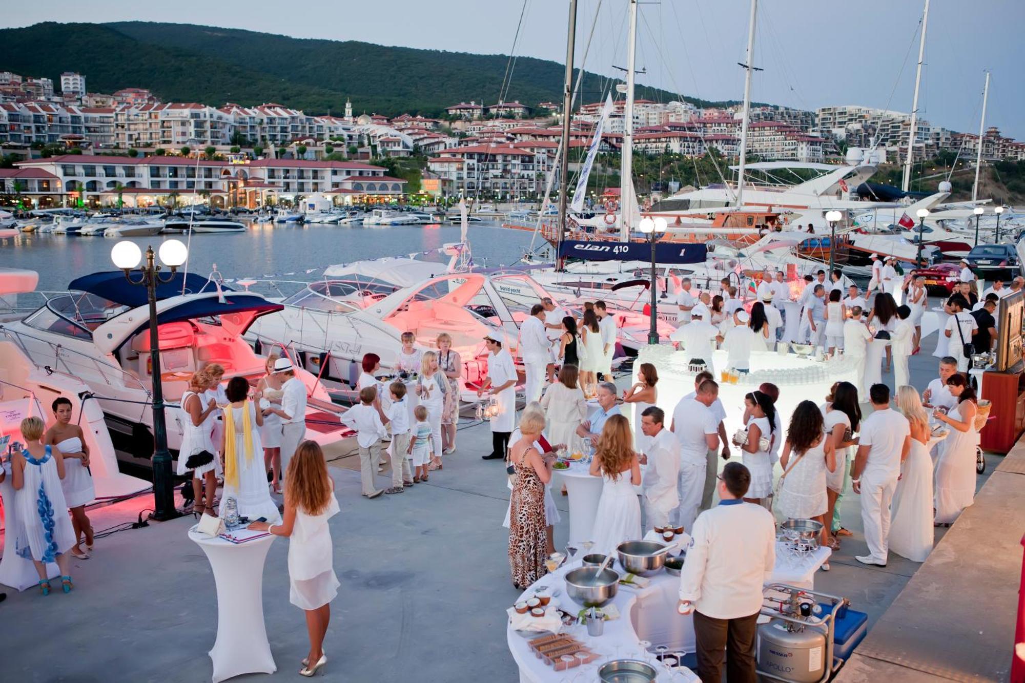 Hotel Palace Marina Dinevi Sveti Vlas Exterior foto